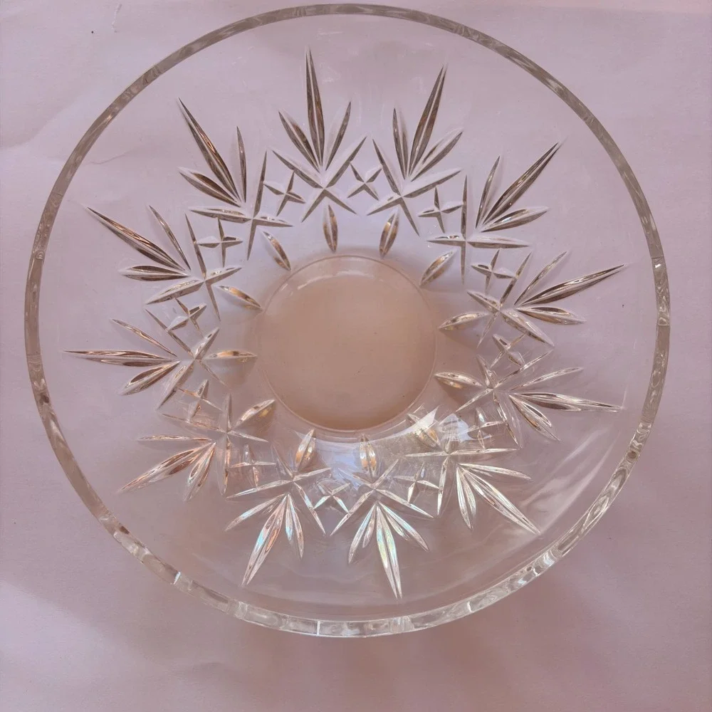 Vintage Lead‎ Crystal Pineapple Pattern Bowl Scalloped Edge Cut Glass Fruit Dish